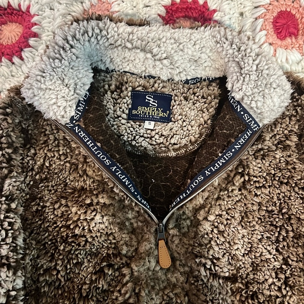 Simply southern pull over